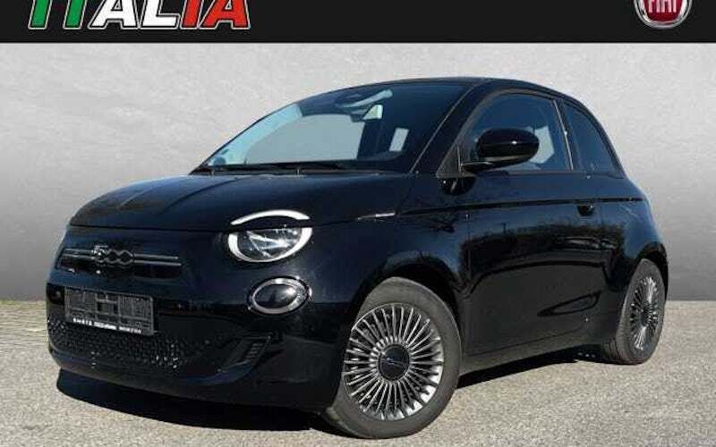 Schwarz (onyx schwarz) Gebraucht 2021 Fiat 500e Icon Kleinwagen | 19.790 € (Fairer Preis) - Bild 1/4