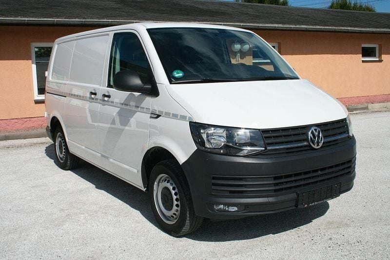 Weiß Gebraucht 2018 VW T6 Van | 8.495 € - Bild 1/4