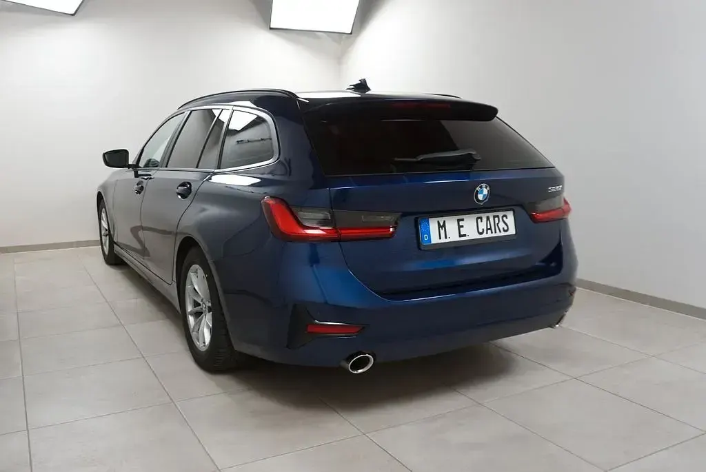 Gebraucht BMW 320 Sport Line 184 PS (135 kW) 2020 Blau Kombi