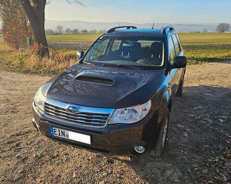 Gebraucht Subaru Forester Comfort 147 PS (108 kW) 2010 Grau SUV