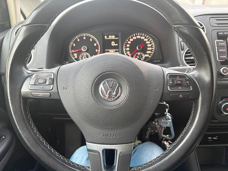 Gebraucht VW Golf VI 105 PS (77 kW) 2010 Grau Kleinwagen