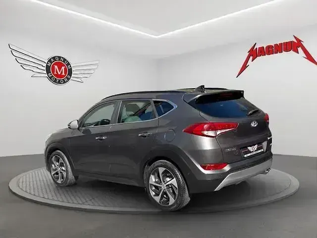 Gebraucht Hyundai Tucson Premium 177 PS (130 kW) 2017 Grau SUV