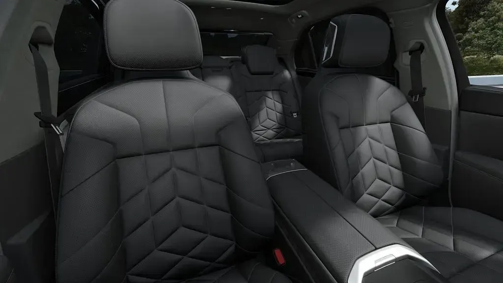 Neu BMW i7 Performance 400 kW (544 PS) 2026 Grau Limousine