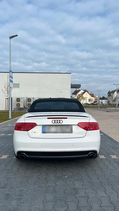 Gebraucht Audi A5 Cabriolet Comfort 174 PS (127 kW) 2016 Weiß Cabrio