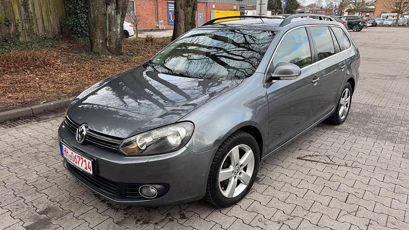 Gebraucht VW Golf VII Comfortline 105 PS (77 kW) 2012 Grau Kombi