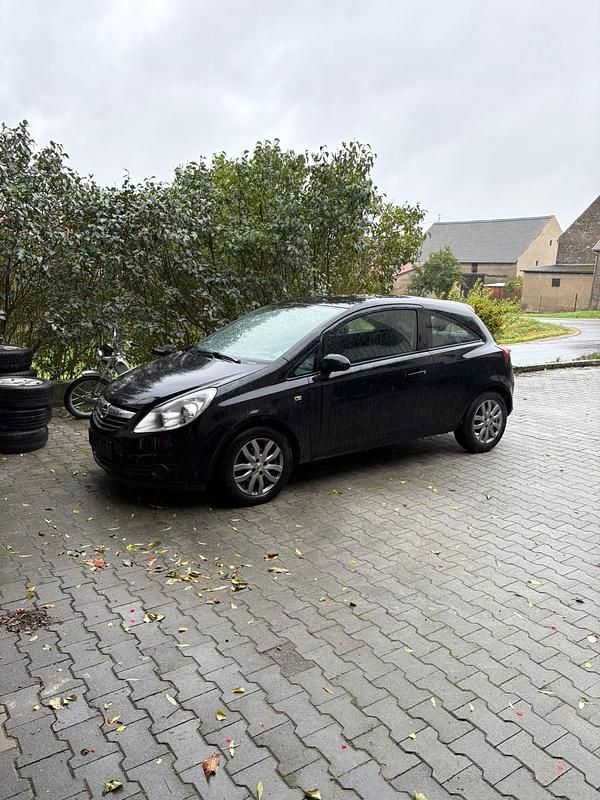 Schwarz Gebraucht 2009 Opel Corsa Kleinwagen | 1.500 € (Fairer Preis) - Bild 1/4