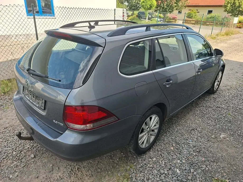 Gebraucht VW Golf VI 140 PS (102 kW) 2010 Grau Kleinwagen