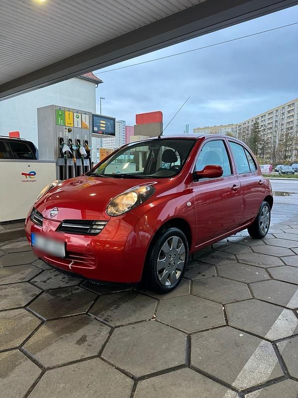 Rot Gebraucht 2005 Nissan Micra Kleinwagen | 1.800 € (Etwas zu teuer) - Bild 1/4