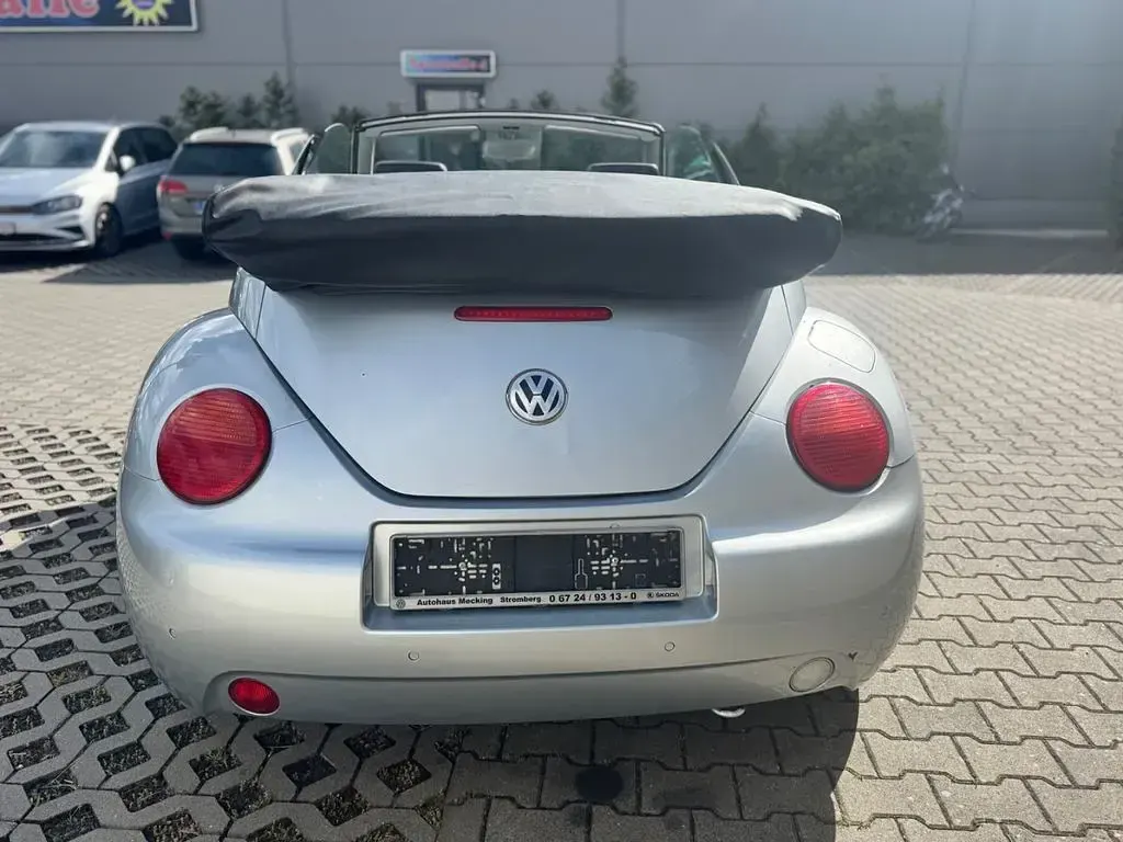 Gebraucht VW New Beetle 102 PS (75 kW) 2004 Silber Kleinwagen