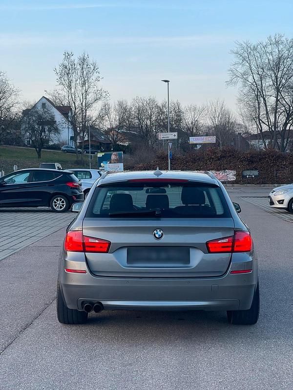 Gebraucht BMW 525 204 PS (150 kW) 2011 Grau Kombi