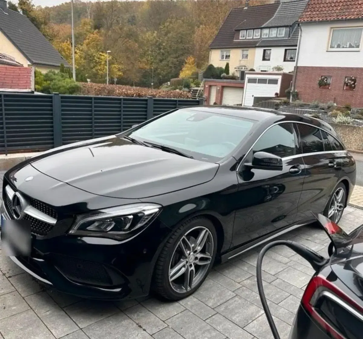Gebraucht Mercedes CLA180 122 PS (89 kW) 2017 Schwarz Limousine