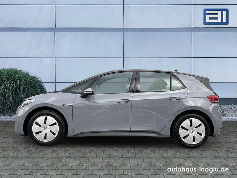 Gebraucht VW ID.3 Pure 110 kW (150 PS) 2022 Mondsteingrau Kleinwagen