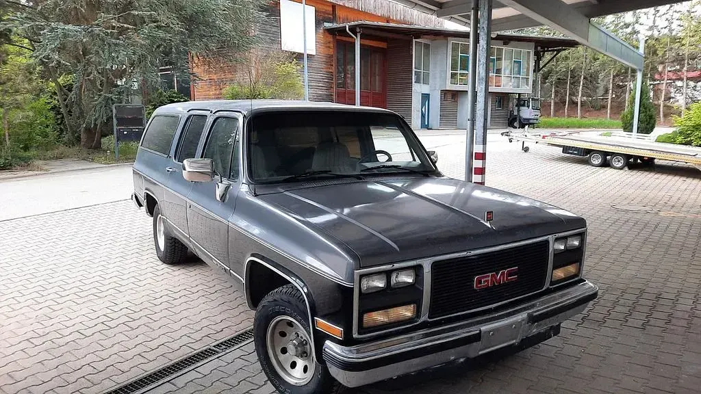 Gebraucht Chevrolet Suburban 203 PS (149 kW) 1989 Grau SUV