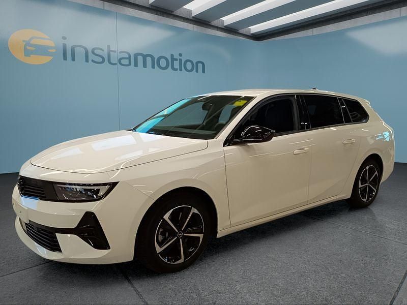 Weiß Gebraucht 2024 Opel Astra Kombi | 26.849 € (Etwas zu teuer) - Bild 1/4