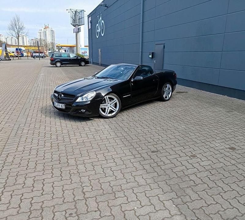 Schwarz Gebraucht 2010 Mercedes SL350 Cabrio | 25.400 € (Superpreis) - Bild 1/4
