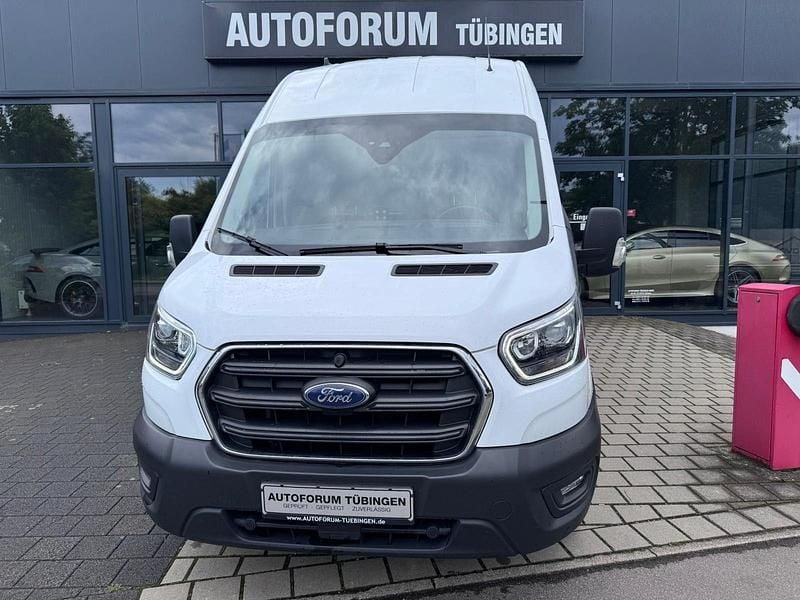 Gebraucht Ford Transit Trend 170 PS (125 kW) 2022 Weiß Van / Kleinbus