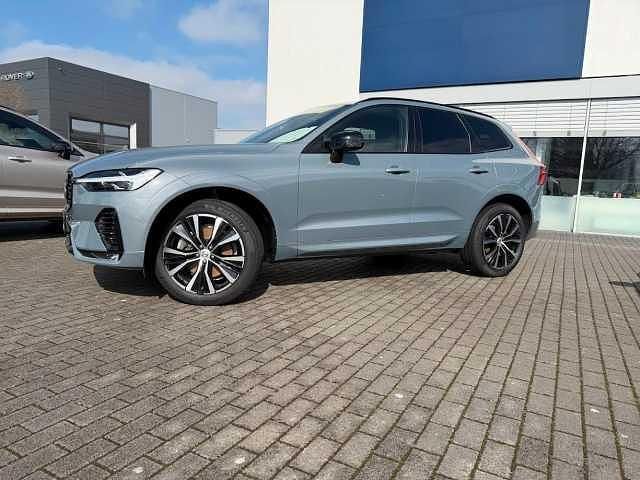 Gebraucht Volvo XC60 Plus 197 PS (144 kW) 2023 Grau SUV