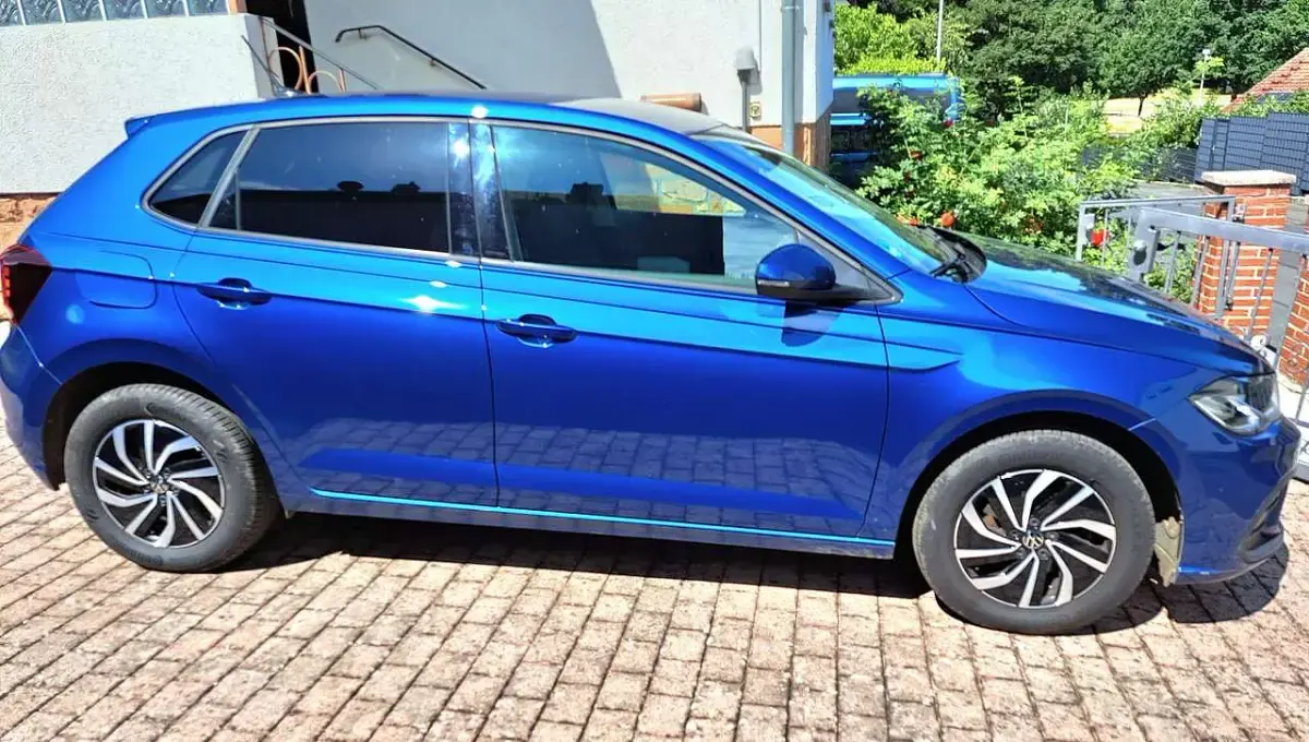Gebraucht VW Polo Move 110 PS (80 kW) 2023 Blau Kleinwagen