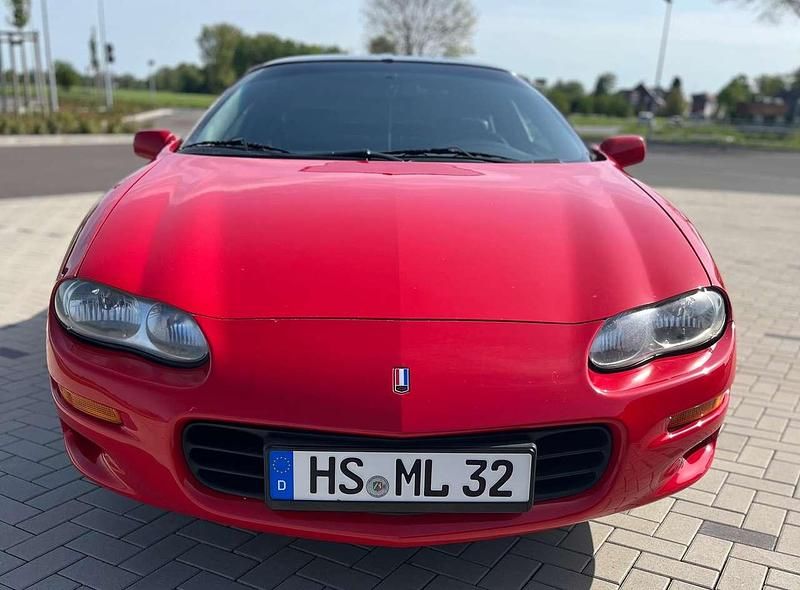 Rot Gebraucht 2000 Chevrolet Camaro Coupé | 3.800 € (Fairer Preis) - Bild 1/4