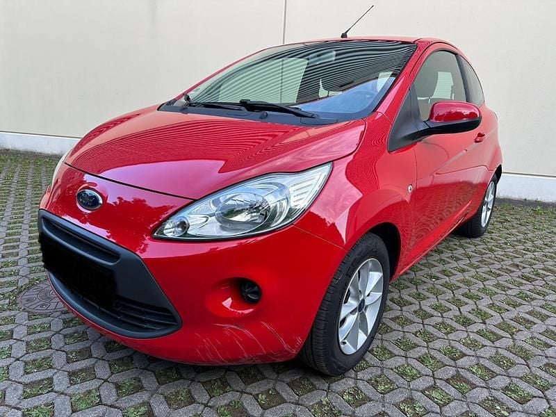 Rot Gebraucht 2015 Ford Ka Kleinwagen | 5.390 € (Fairer Preis) - Bild 1/4