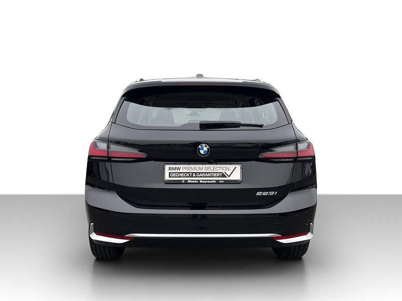 Gebraucht BMW 223 Active Tourer Luxury Line 204 PS (150 kW) 2022 Schwarz Van / Kleinbus