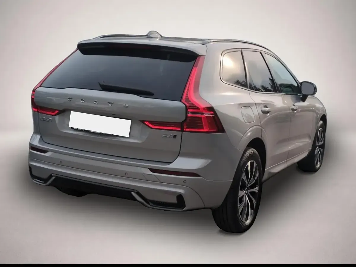 Gebraucht Volvo XC60 Plus 197 PS (144 kW) 2023 Manufacturer SUV