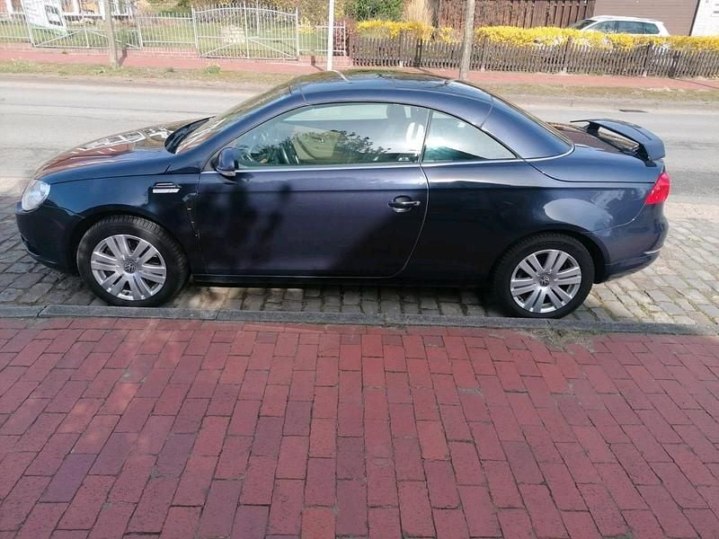 Gebraucht VW Eos 140 PS (102 kW) 2007 Blau Cabrio