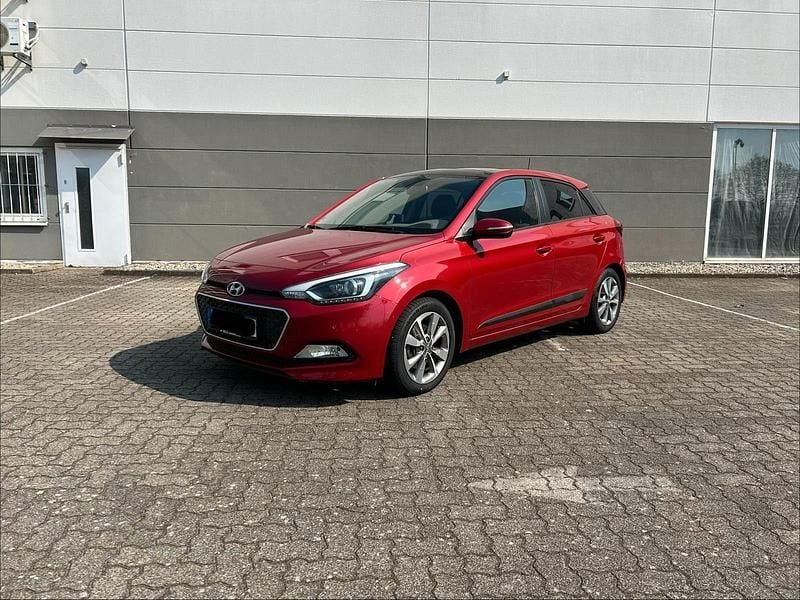 Gebraucht Hyundai i20 75 PS (55 kW) 2015 Kleinwagen