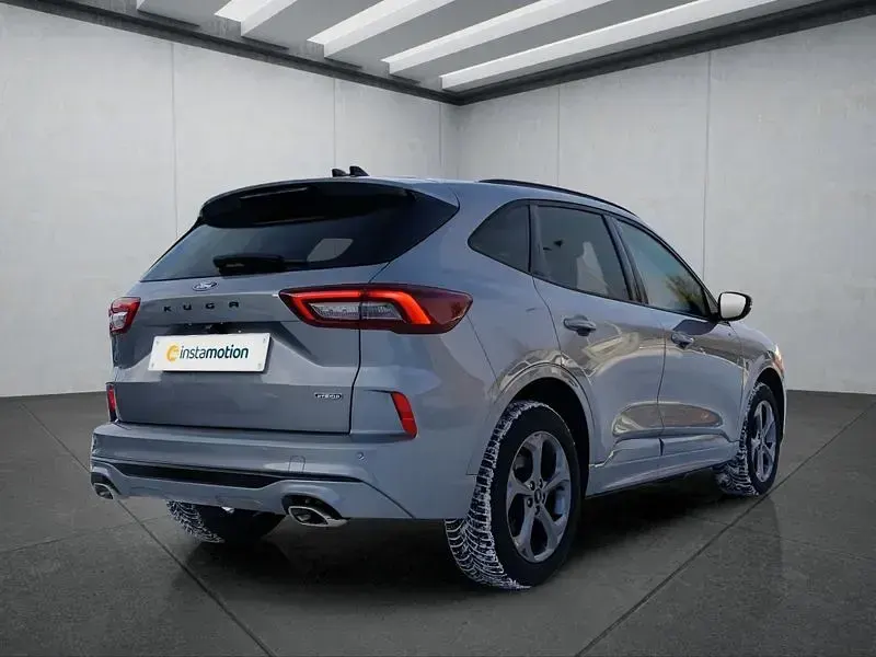 Używany Ford Kuga ST-Line 242 KM (177 kW) 2025 Srebrny SUV