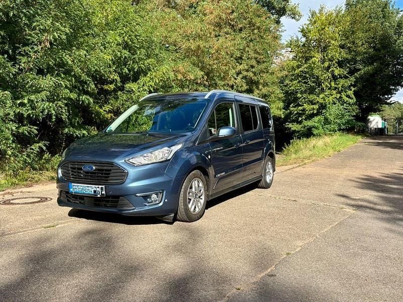 Blau Gebraucht 2019 Ford Tourneo Connect Titanium Van / Kleinbus | 19.500 € (Guter Preis) - Bild 1/4