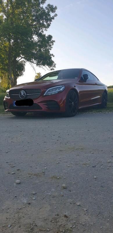 Rot Gebraucht 2019 Mercedes C200 Coupé | 23.900 € (Superpreis) - Bild 1/4