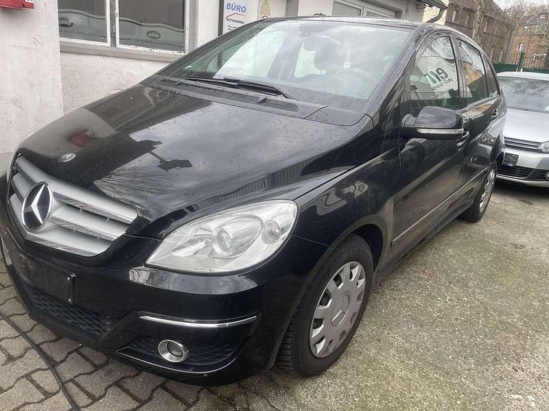 Gebraucht Mercedes B150 95 PS (69 kW) 2009 Schwarz Van / Kleinbus