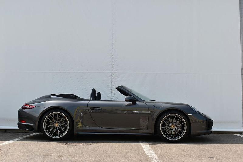 Grau Gebraucht 2018 Porsche 911 Carrera 4 Cabriolet Sport Cabrio | 99.990 € (Guter Preis) - Bild 1/4