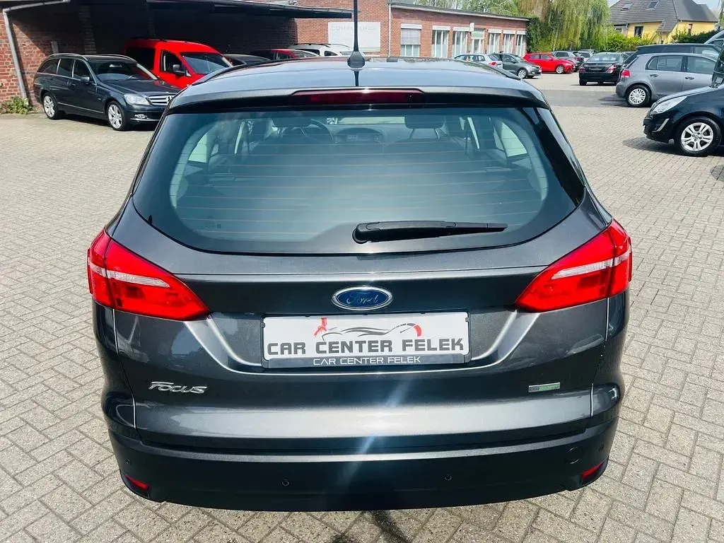 Second-hand Ford Focus Titanium 101 CP (74 kW) 2017 Gri Break