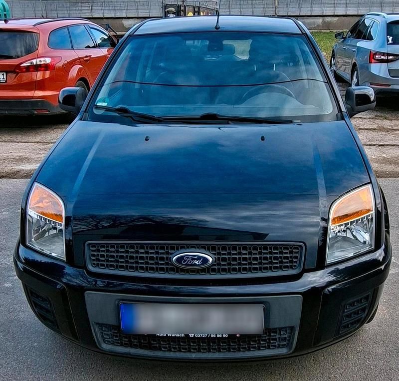 Second-hand Ford Fusion 2011 Negru Hatchback