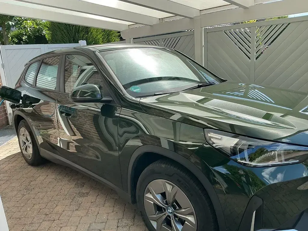 Gebraucht BMW iX1 Sport Line 150 kW (204 PS) 2024 Grün SUV