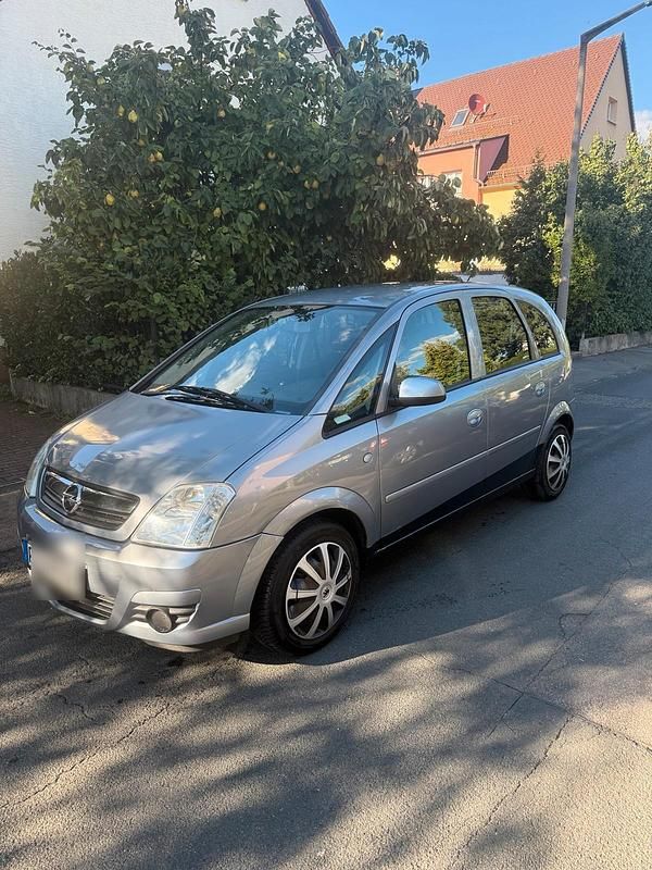 Silber Gebraucht 2007 Opel Meriva Van / Kleinbus | 1.100 € (Superpreis) - Bild 1/4