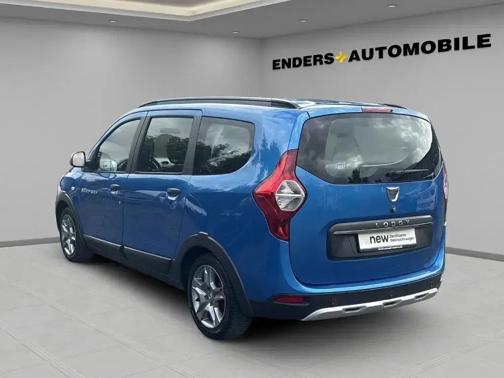 Gebraucht Dacia Lodgy Stepway 131 PS (96 kW) 2020 Blau Van / Kleinbus