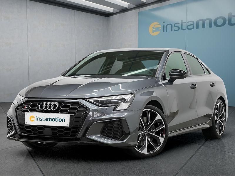 Grau Gebraucht 2024 Audi S3 Limousine | 49.049 € (Teuer) - Bild 1/4