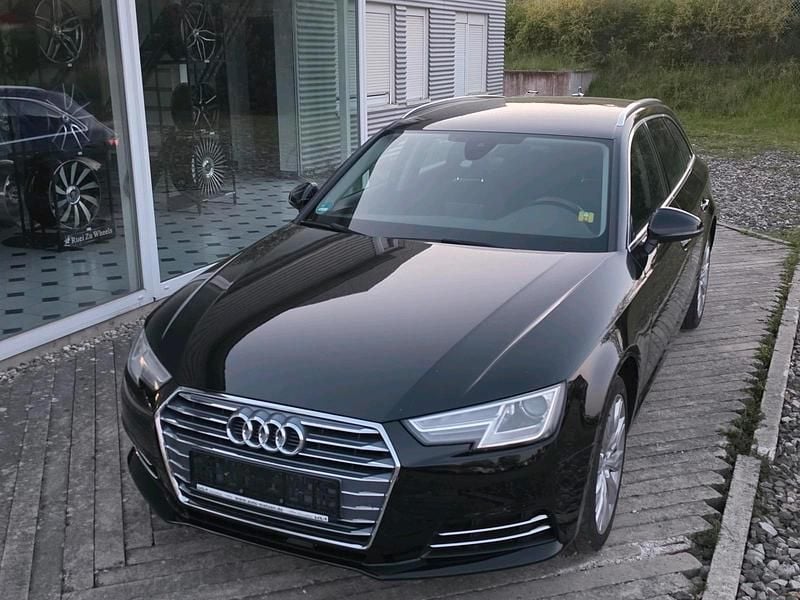 Second-hand Audi A4 150 CP (110 kW) 2017 Negru Break