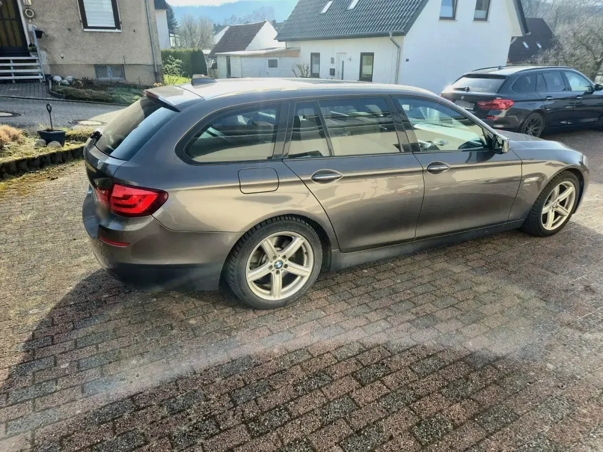 Usado BMW 530 258 CV (189 kW) 2011 Marrón Familiar