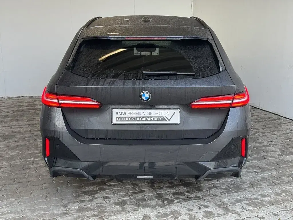 Second-hand BMW 520 M Sport 197 CP (144 kW) 2025 Gri Break