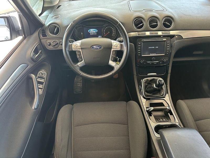 Second-hand Ford S-MAX Titanium 140 CP (102 kW) 2013 Gri Monovolum