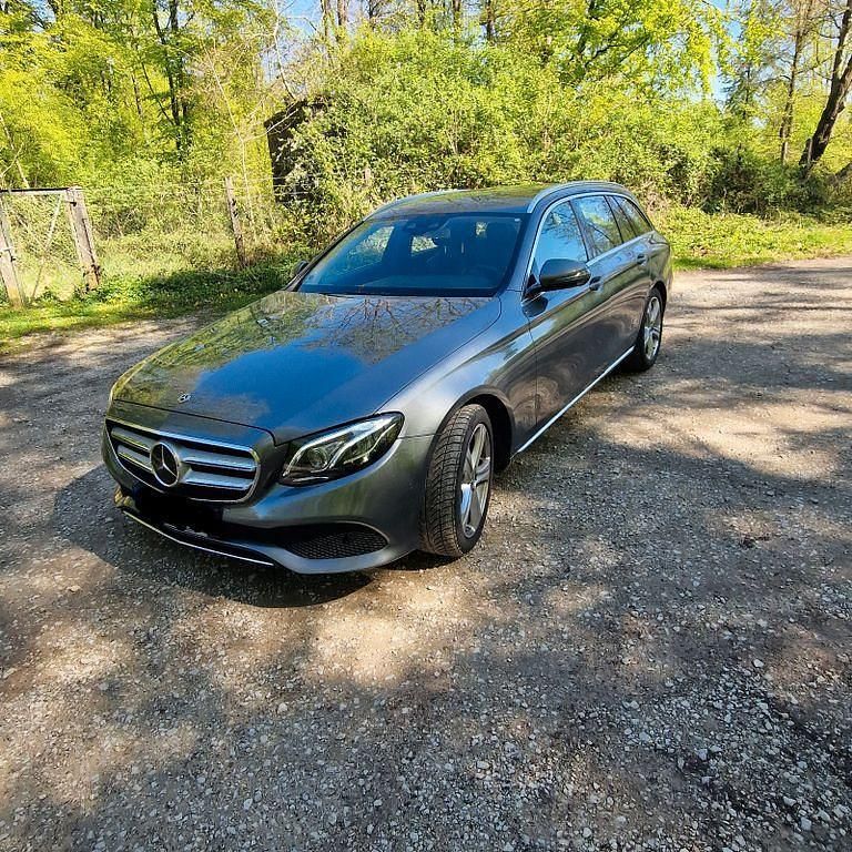 Gebraucht Mercedes E350 258 PS (189 kW) 2017 Grau Limousine
