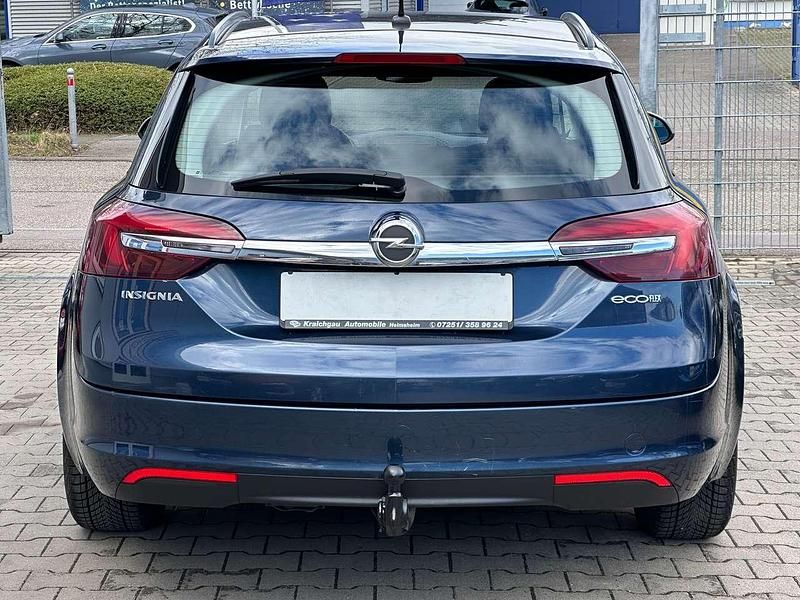 Gebraucht Opel Insignia 140 PS (102 kW) 2014 Blau Kombi