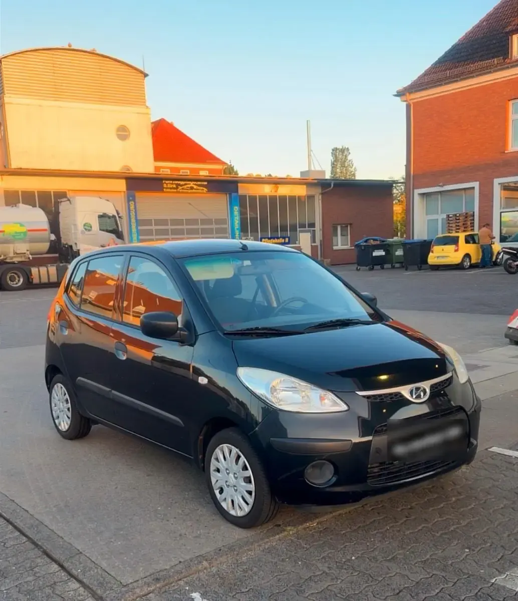 Gebraucht Hyundai i10 67 PS (49 kW) 2008 Schwarz Kleinwagen