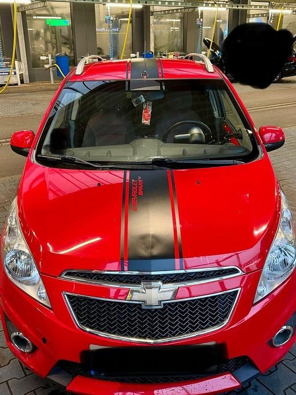 Rot Gebraucht 2010 Chevrolet Spark LT Kleinwagen | 2.990 € (Fairer Preis) - Bild 1/4