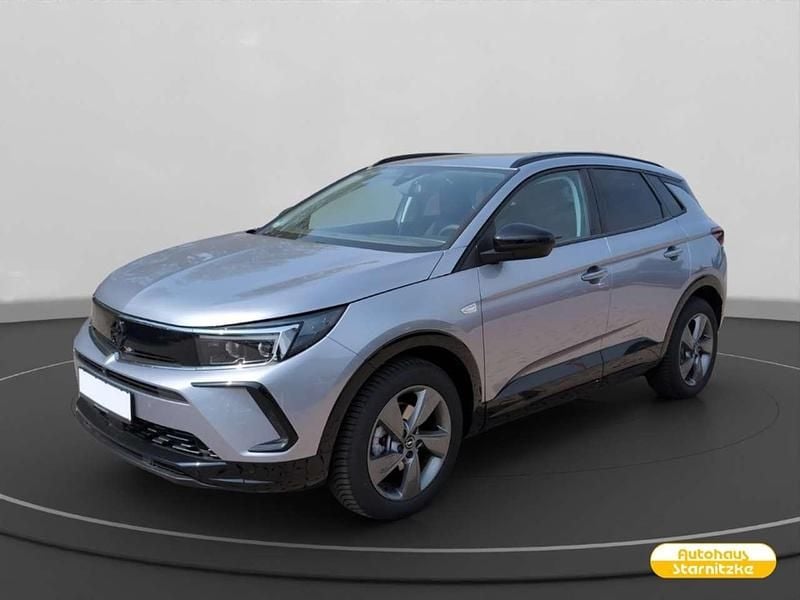 Lackierung quarz silber Gebraucht 2024 Opel Grandland X SUV | 31.215 € (Teuer) - Bild 1/2