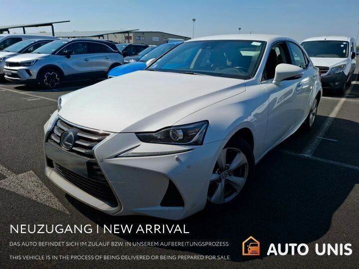 Weiss Gebraucht 2020 Lexus IS300h Limousine | 21.896 € (Fairer Preis) - Bild 1/4