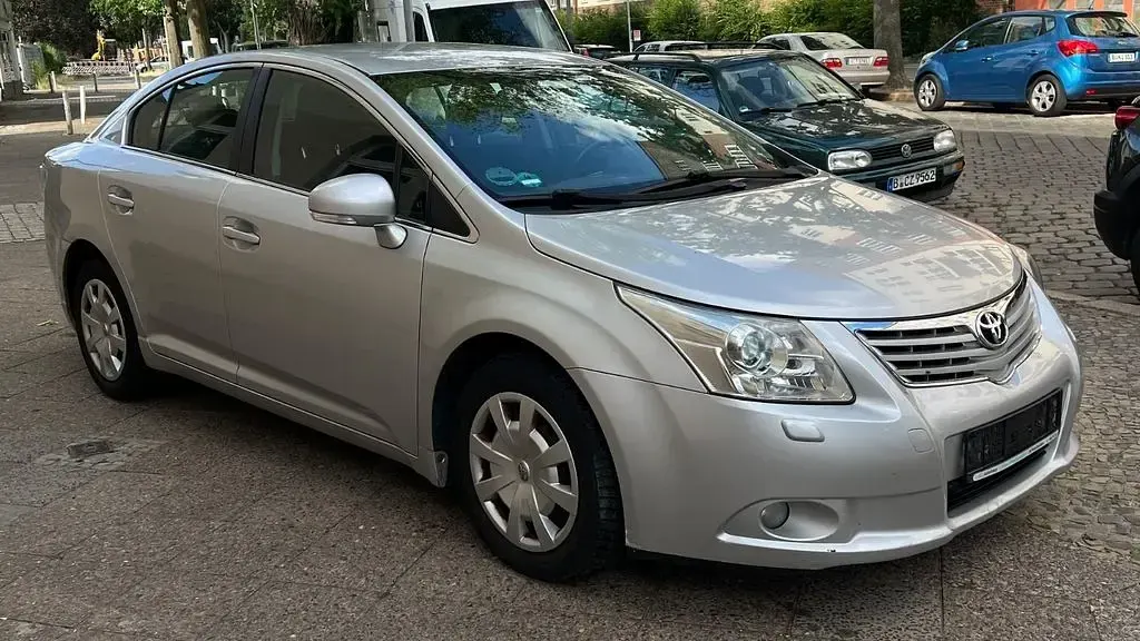 Gebraucht Toyota Avensis Sol 132 PS (97 kW) 2009 Grau Limousine